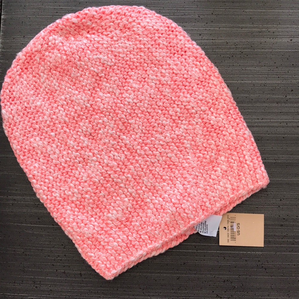 AE knitted beanie - NWT!